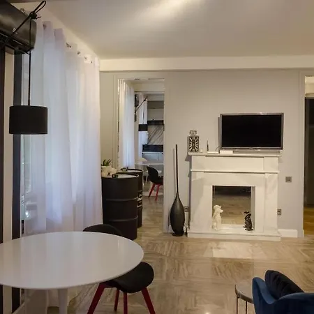 Charming In The Heart Of The Near The Botanical Garden * Κίεβο
